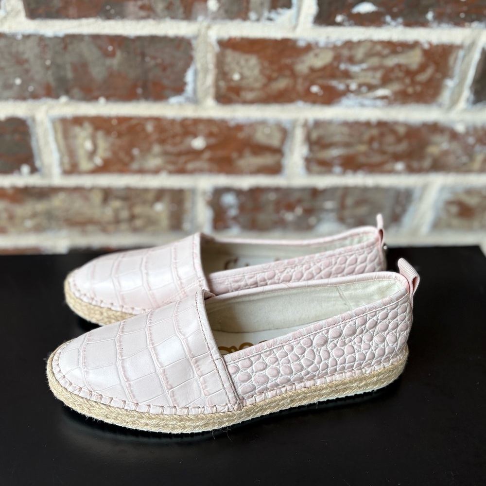 Sam Edelman Light Pink Embossed Leather Kesia Espadrille Flat Size 6 NWOT
